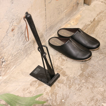 Shoehorn Stand